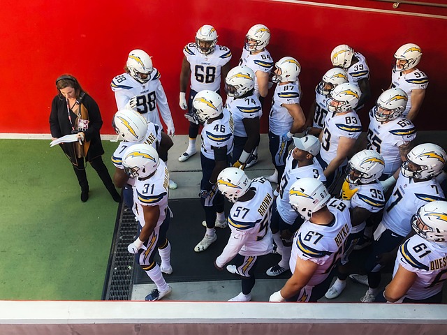 也将足球运 也将足球运